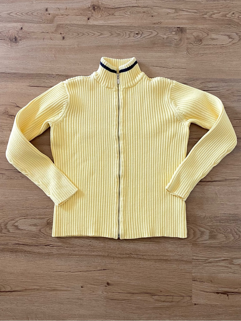 Y2K Tommy Hilfiger knit zip sweater
